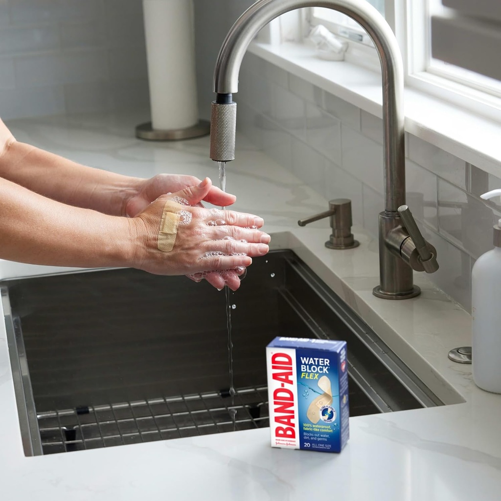 band-aid-brand-water-block-flex-100-wate-6.jpg