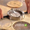gefu-28490-ravioli-pasta-mold-round-silv-4.jpg