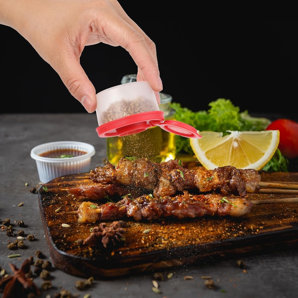 4-pieces-salt-and-pepper-shakers-mini-mo-4.jpg