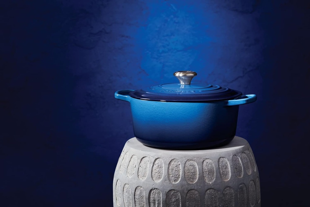le-creuset-signature-enamelled-cast-iron-6.jpg