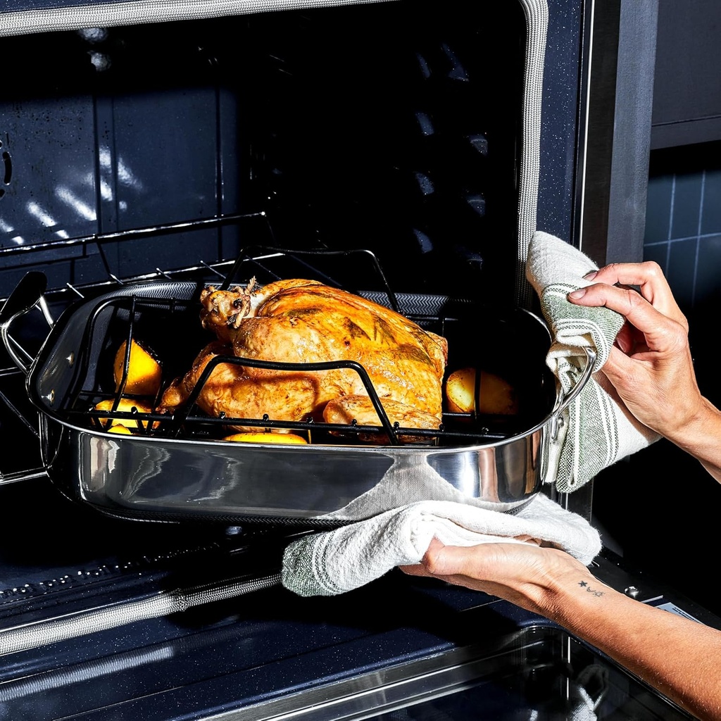 hexclad-hybrid-nonstick-small-roasting-p-2.jpg